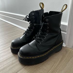 Doc marten boots size 7 eu size 38